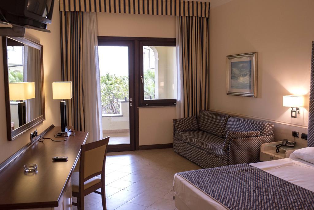 Hotel Resort Lido Degli Aranci 维博瓦伦蒂亚 外观 照片