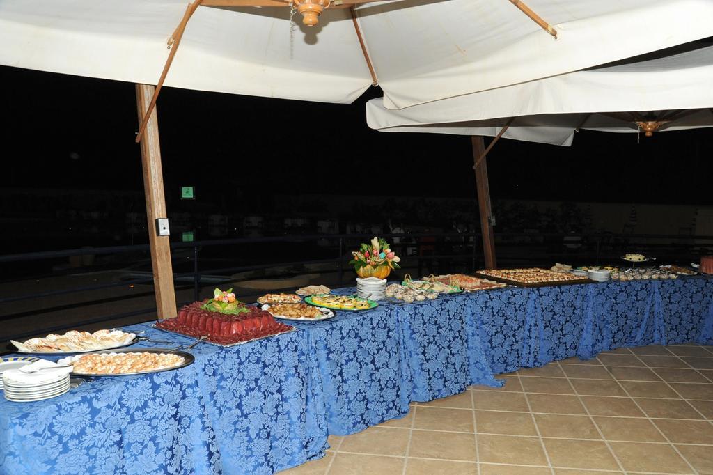 Hotel Resort Lido Degli Aranci 维博瓦伦蒂亚 外观 照片